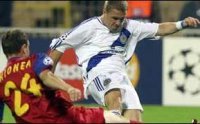 Ребров в атаке (Фото uefa.com)