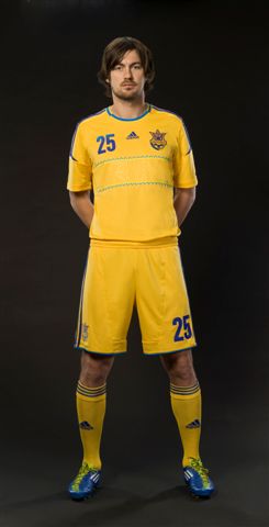 экипировка национальной сборной команды Украины по футболу сезона 2011/2012 (ffu.org.ua)