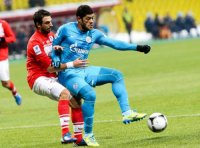 Халк (справа) (fc-zenit.ru)