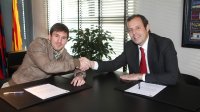 Месси продлил контракт с "Барселоной" (http://www.fcbarcelona.com/)