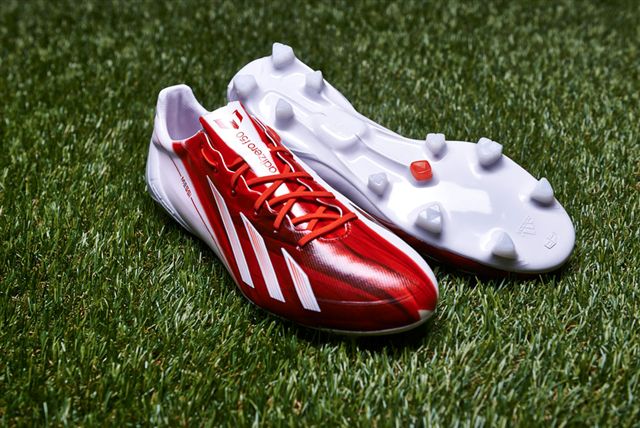 adidas представляет фирменные бутсы Лионеля Месси