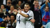 Карим Бензема отмечает второй гол "Реала" (http://ru.uefa.com/)