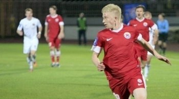 Владислав Кулач (football.sport.ua)