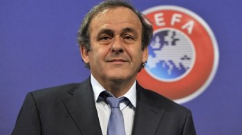 Платини переизбран президентом УЕФА на третий срок