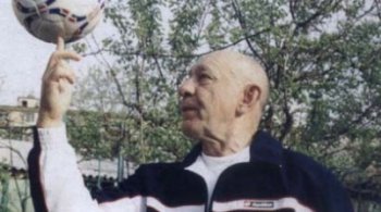 17 апреля дни рождения празднуют Василий Турянчик и Хорст Хрубеш