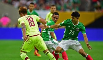 Мексика сыграла вничью с Венесуэлой и заняла 1-ое место в группе. Кубок Америки-2016