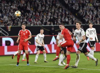 Товарищеский матч. Германия не смогла одолеть Сербию