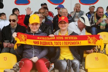 Украинский футбол: пациент скорее... ???