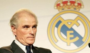 Экс-президент "Реала": "Роналду пришлось бы заплатить 30 млн евро за отказ от перехода в наш клуб"
