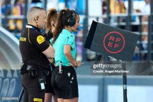 VAR в футболі